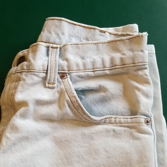 🅢︎🅐︎🅛🅔︎ 𝑽𝒊𝒏𝒕𝒂𝒈𝒆 𝐋𝐄𝐕𝐈 High Waisted - Picture 9 of 16